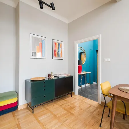 Plac Zbawiciela Stylish Apartment Warsaw