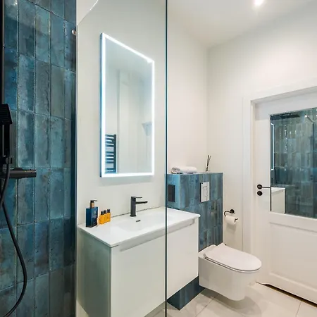 Plac Zbawiciela Stylish By Bookinghost Appartamento *